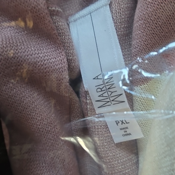 Marla Wynne topper. - Picture 3 of 4